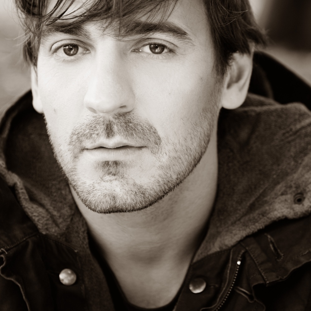 Ewen Leslie