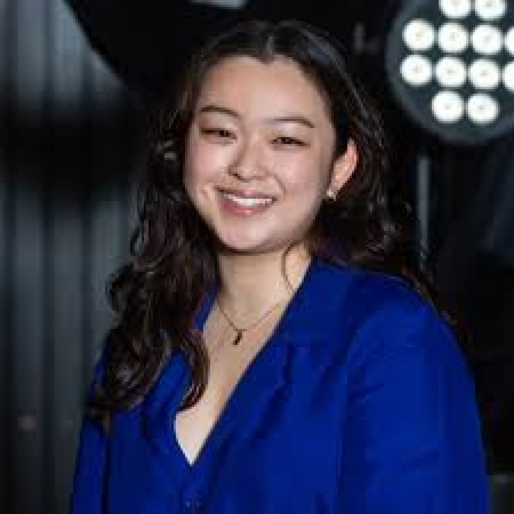 Esther Zhong