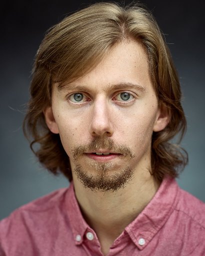 Elliot Levey