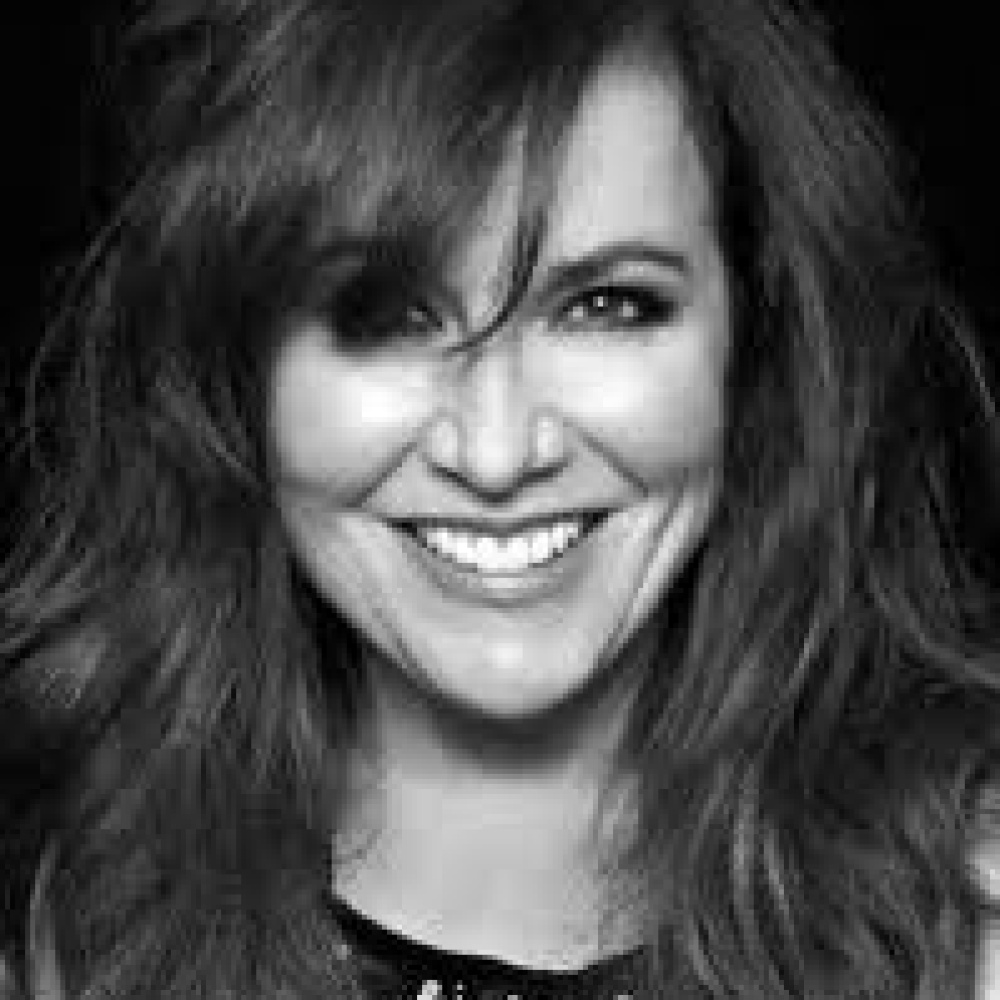 Debbie Gravitte