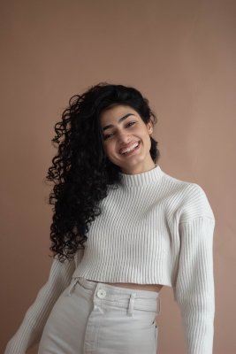 Ava Lalezarzadeh