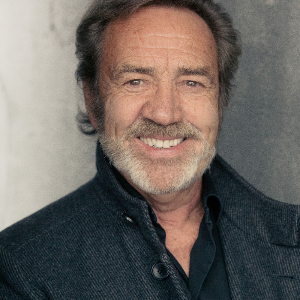 Robert Lindsay
