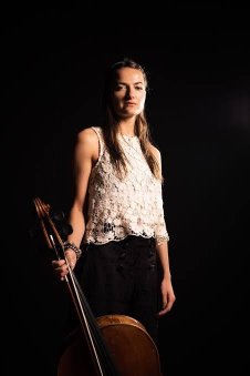 Freya Schack-Arnott