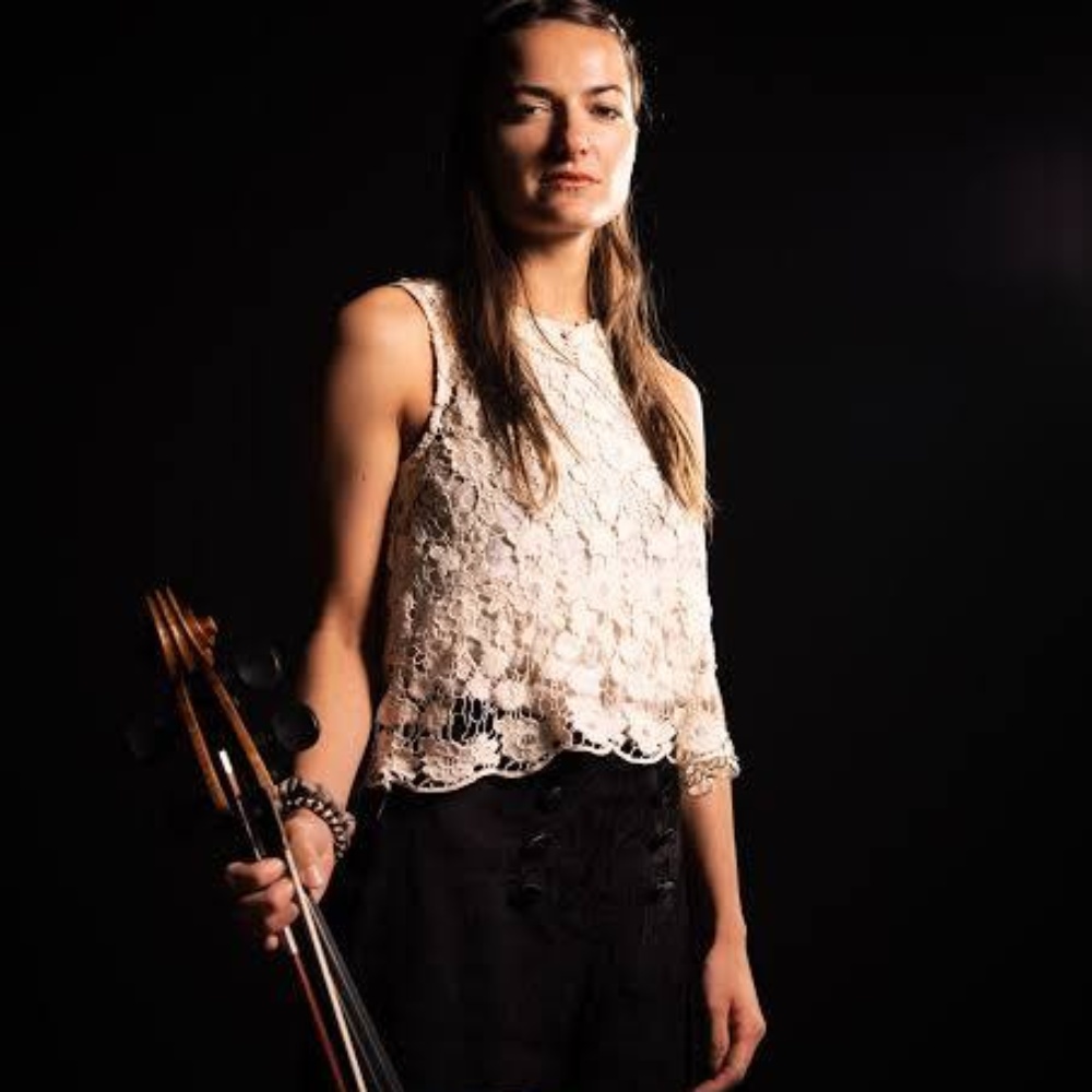 Freya Schack-Arnott