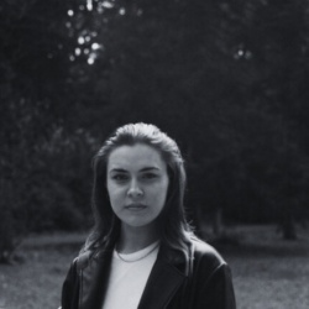 Éadaoin Fox