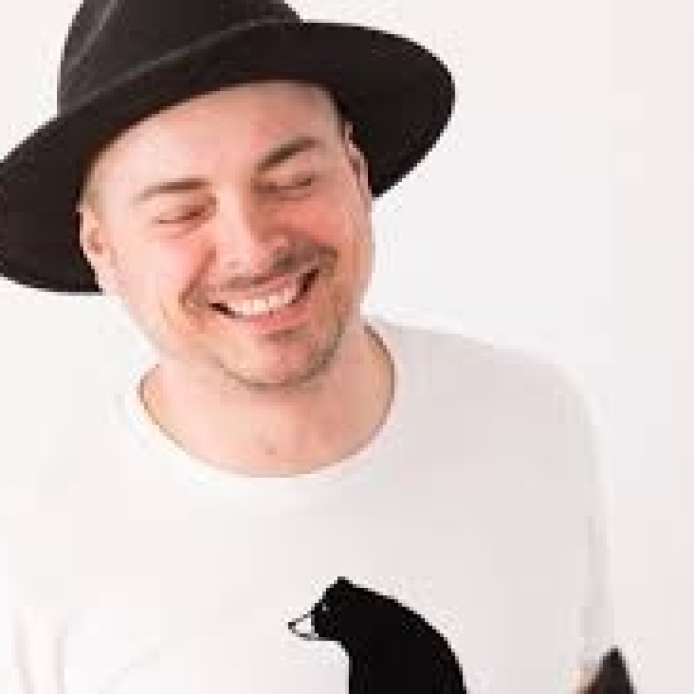 Gavin Roach