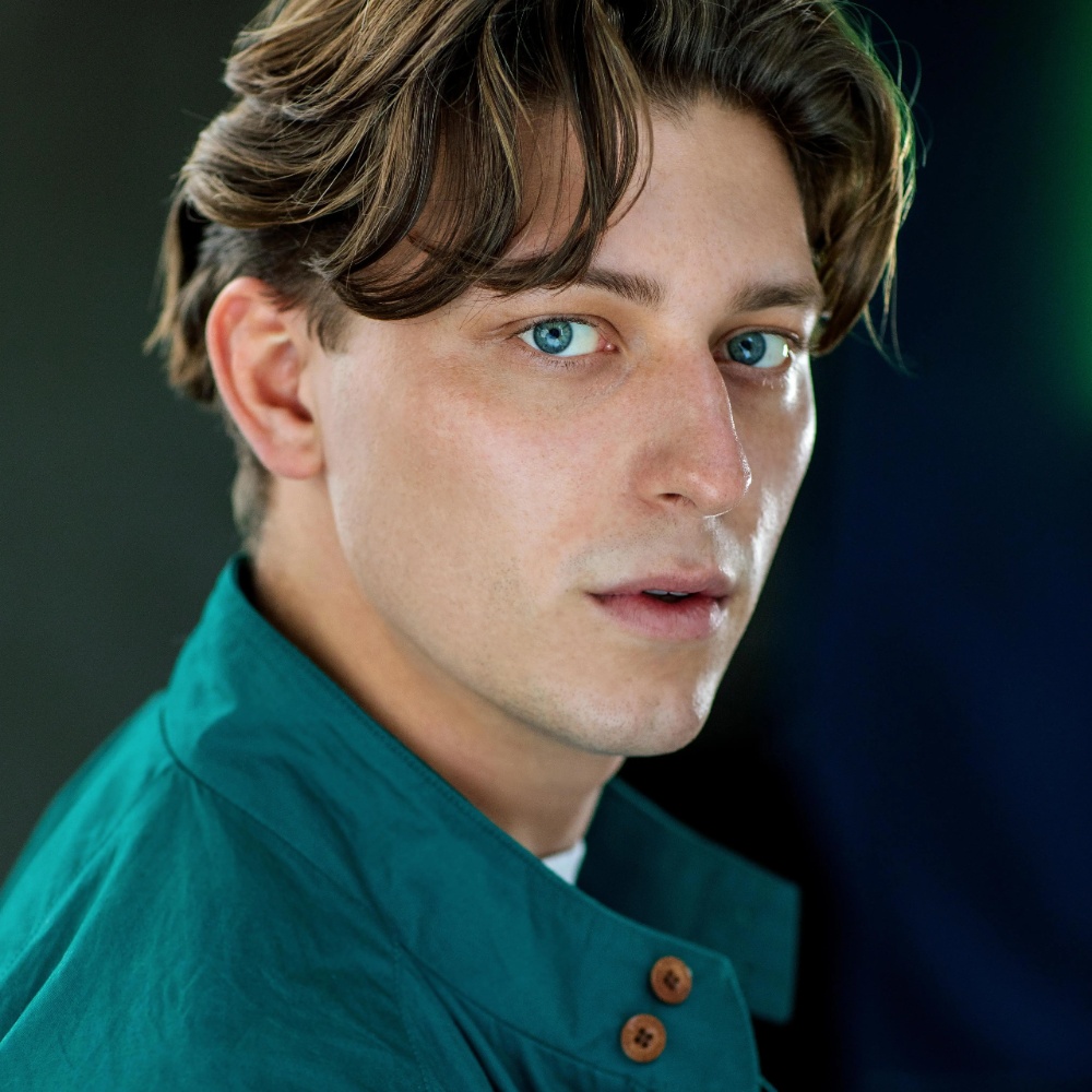 Tom Francis