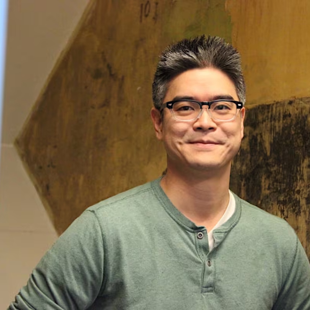 Lloyd Suh