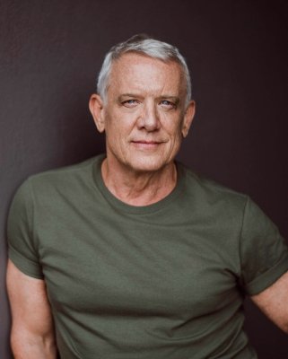 Simon Burke