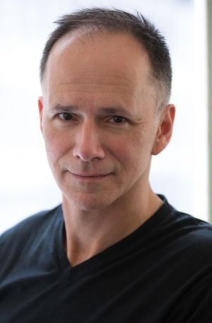 Robert Perdziola