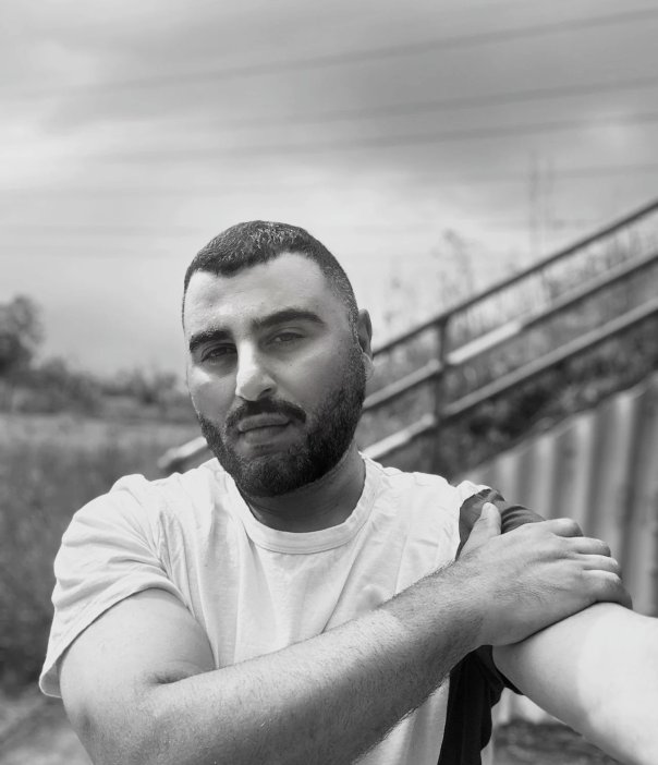 James Elazzi