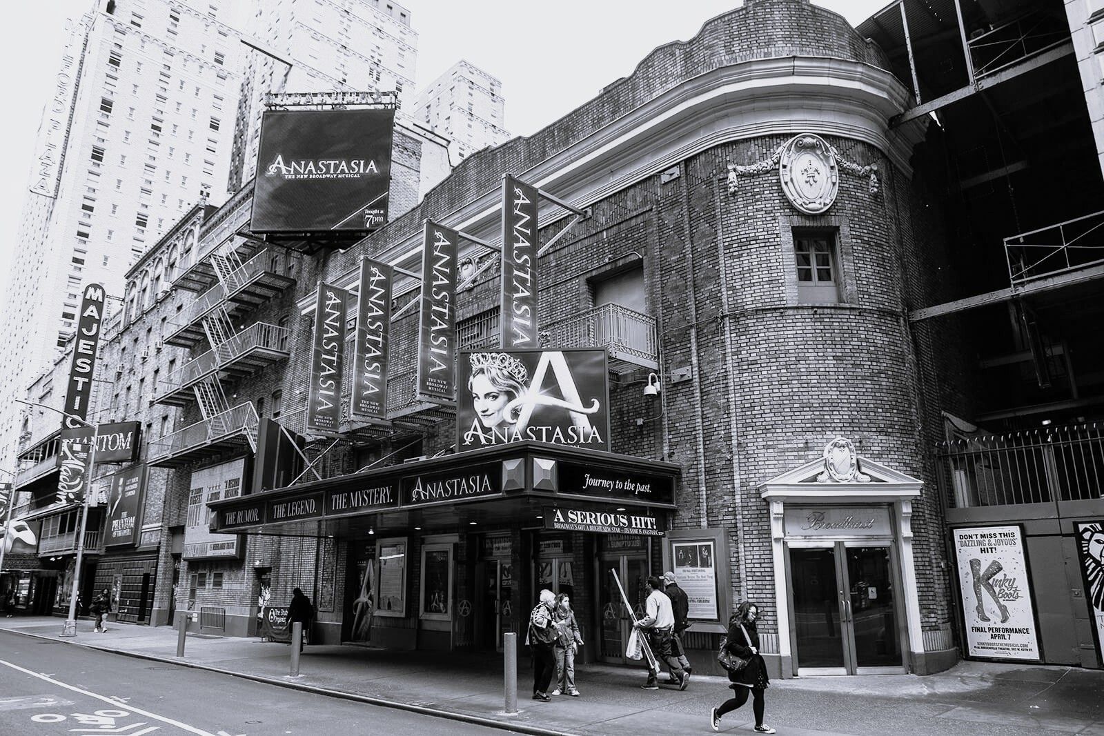 Broadhurst Theatre