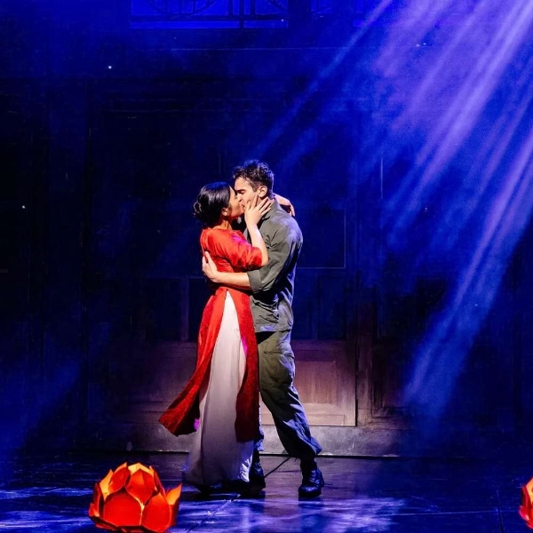 MISS SAIGON